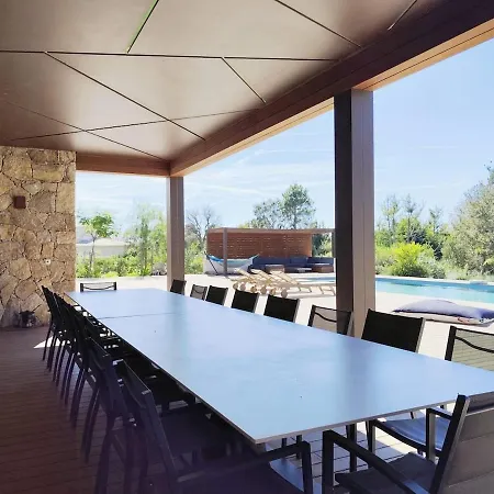 Sandora, Luxury 12 Guests, Walk To Villa