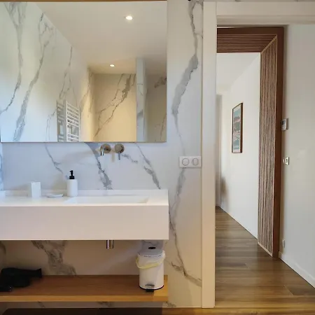 Sandora, Luxury 12 Guests, Walk To Villa