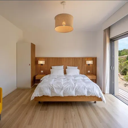 Sandora, Luxury 14 Guests, Walk To Villa *