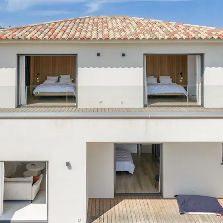 Villa Sandora, Luxury 14 Guests, Walk To *