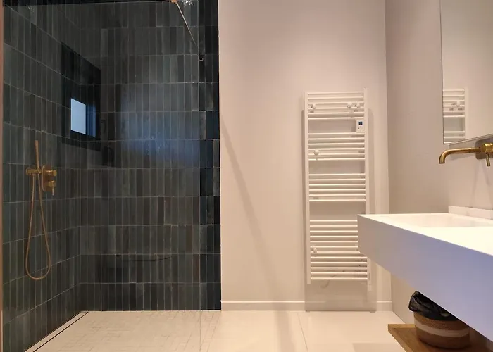 Sandora, Luxury 12 Guests, Walk To 宗扎