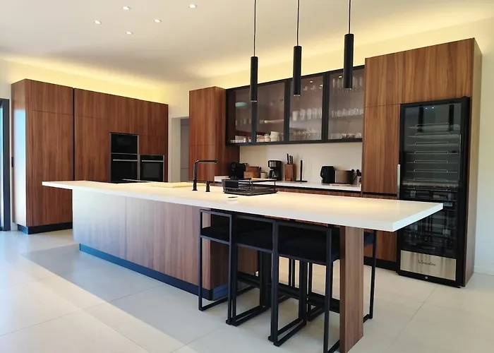 Sandora, Luxury 12 Guests, Walk To 别墅