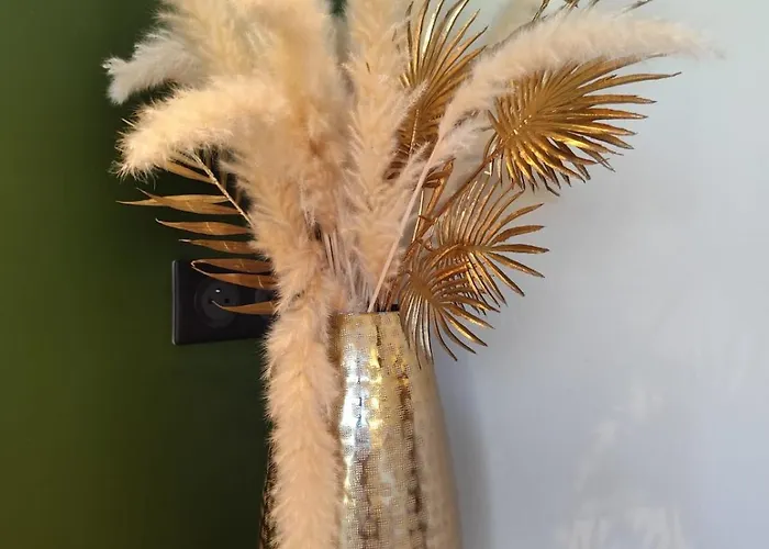 Sandora, Luxury 12 Guests, Walk To 宗扎