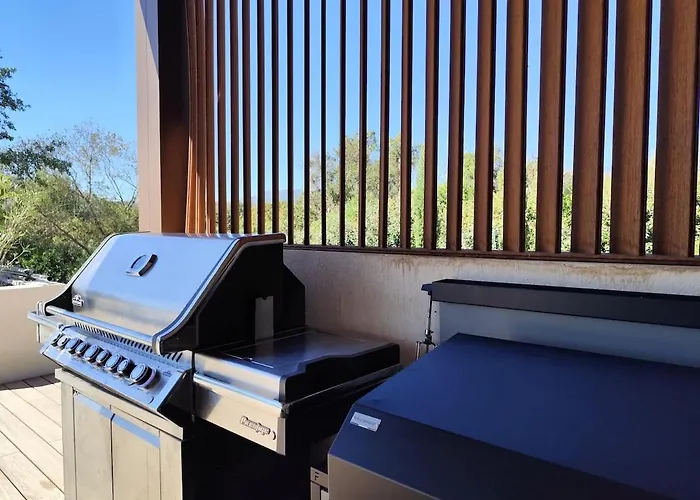 Sandora, Luxury 12 Guests, Walk To 宗扎